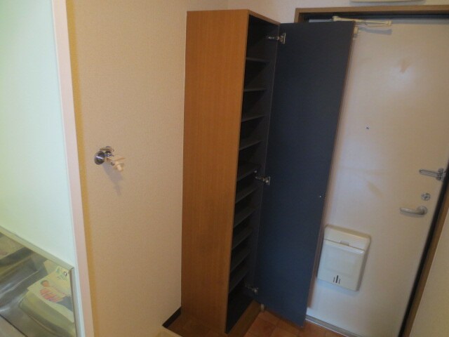 物件内観写真10　(収納)