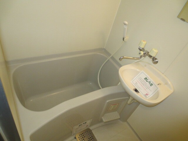 物件内観写真12　(バス／シャワールーム等)