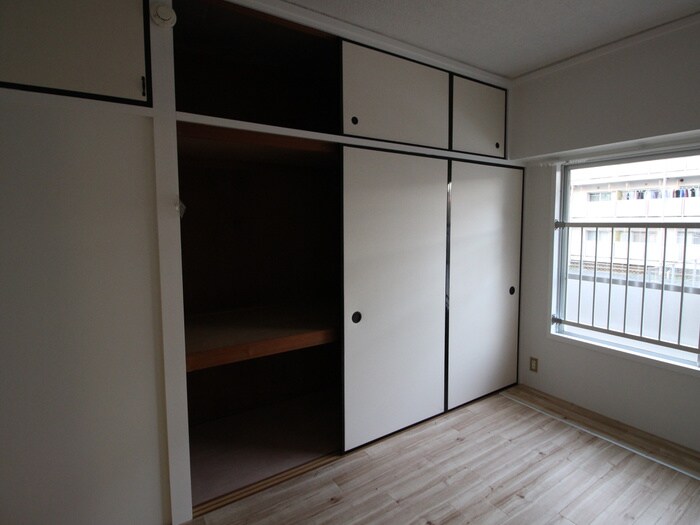 物件内観写真10　(収納)