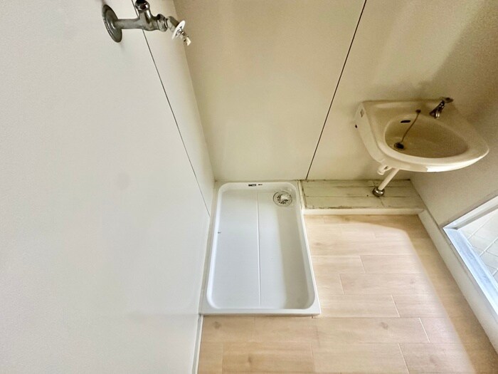 物件内観写真14　(洗濯機置場)