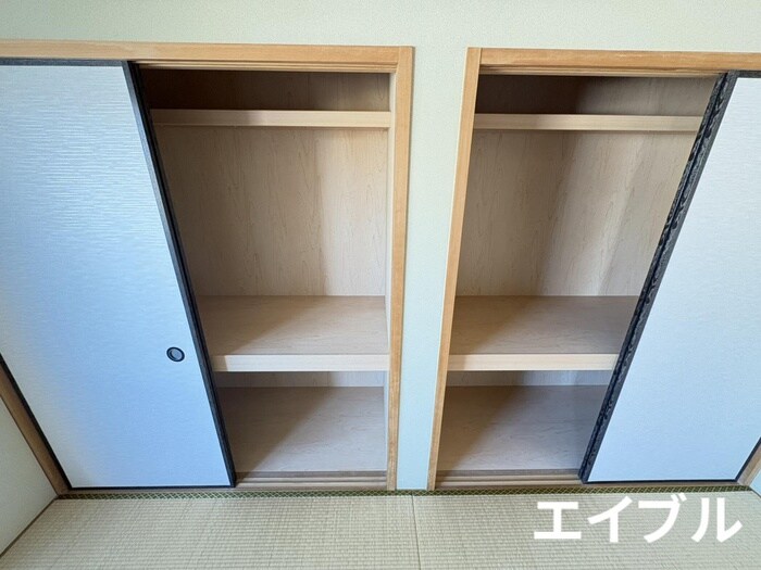 物件内観写真16　(収納)