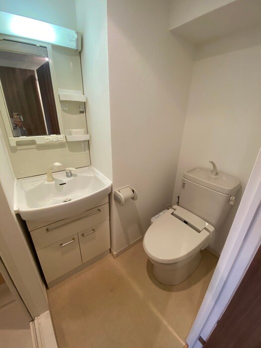 物件内観写真9　(洗面)