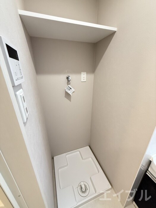 物件内観写真12　(洗濯機置場)