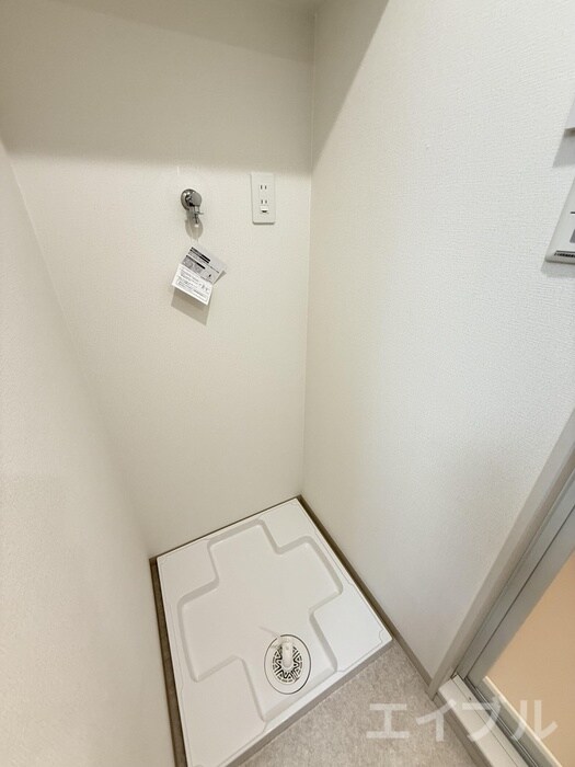 物件内観写真12　(洗濯機置場)