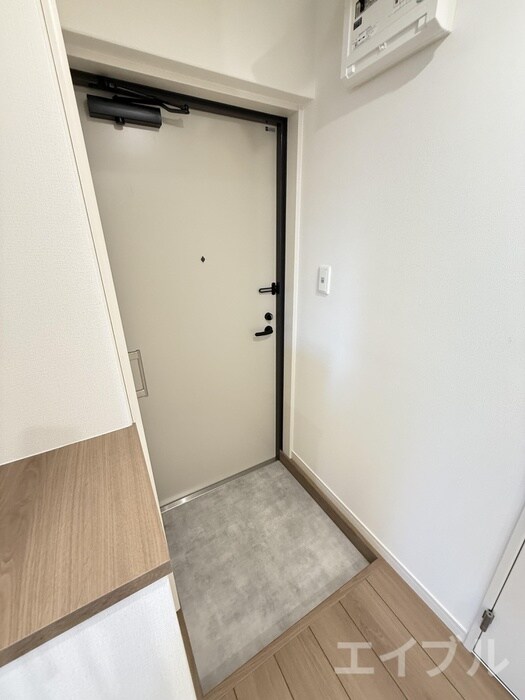 物件内観写真13　(玄関)