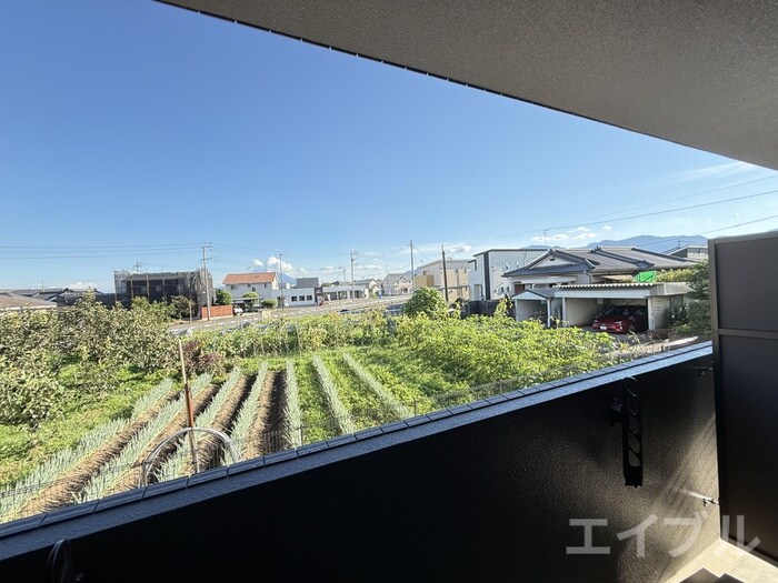 物件内観写真16　(室内からの展望)