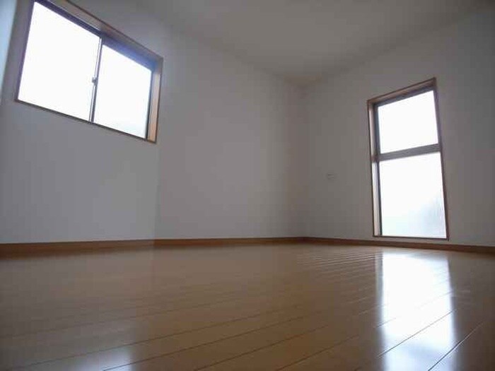 物件内観写真6　(居室)