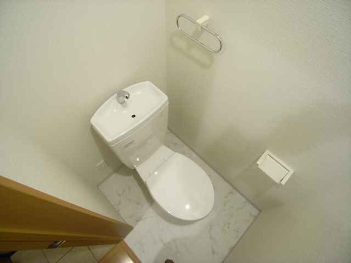 物件内観写真10　(トイレ)