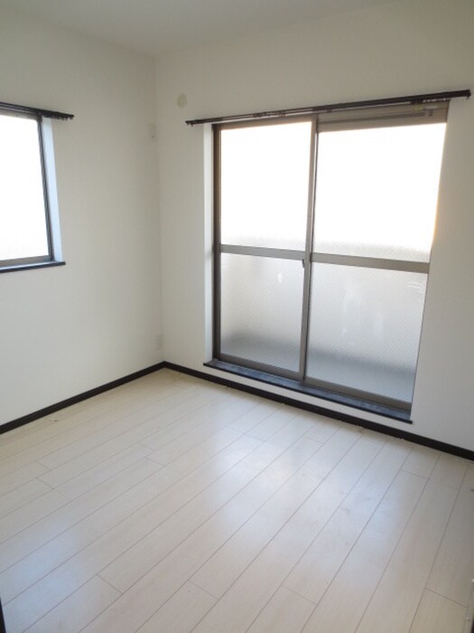 物件内観写真11　(居室)