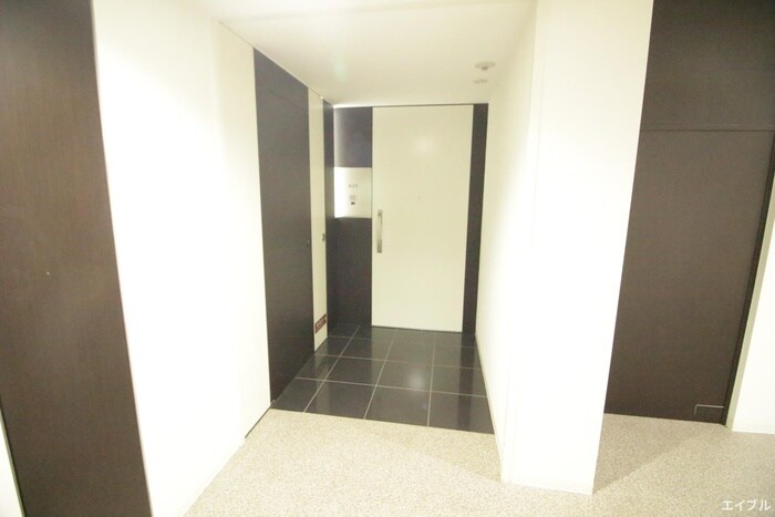 物件内観写真19　(玄関)