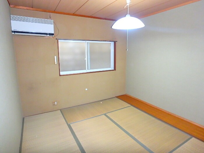 物件内観写真3　(居室)