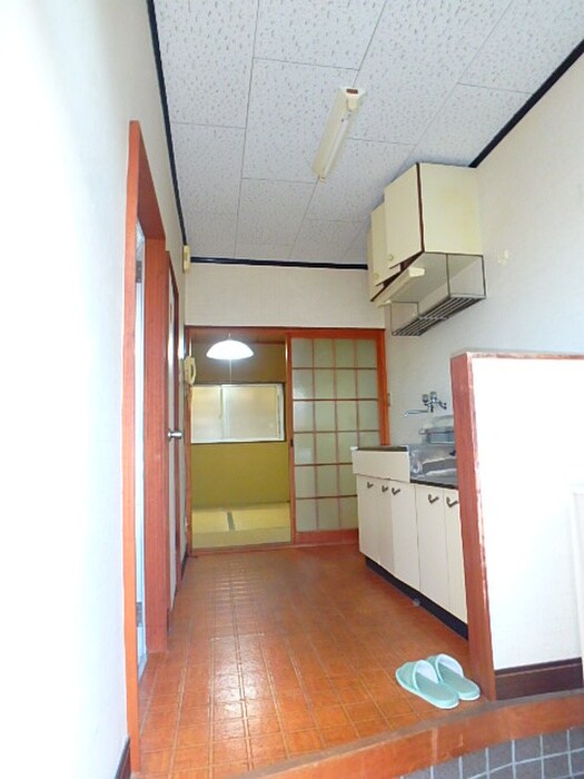 物件内観写真6　(廊下)