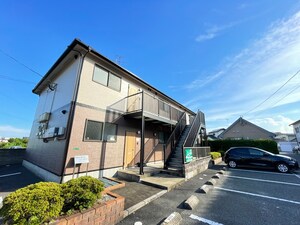 ムーンリバー坂本外観写真