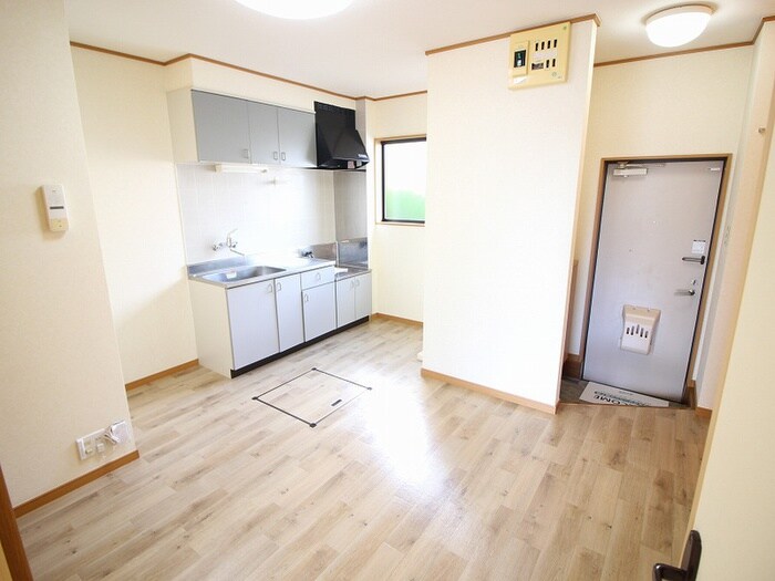 物件内観写真3　(居室)