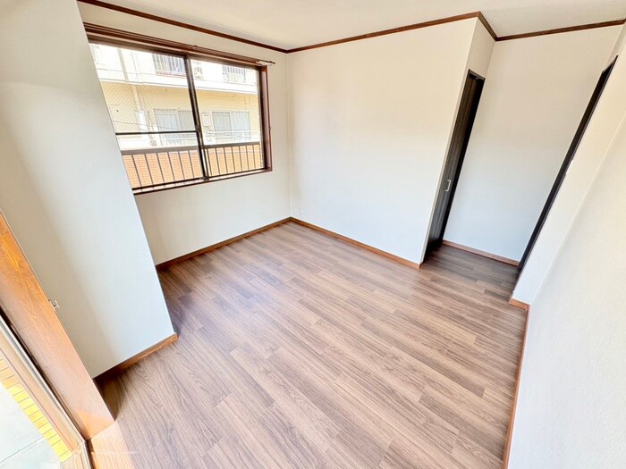 物件内観写真10　(居室)