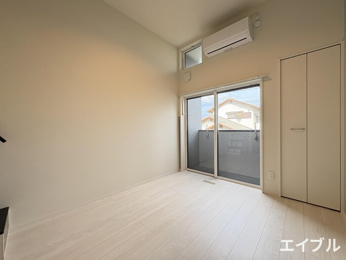 物件内観写真9　(居室)