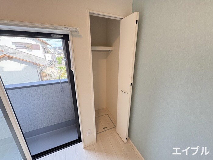 物件内観写真15　(収納)