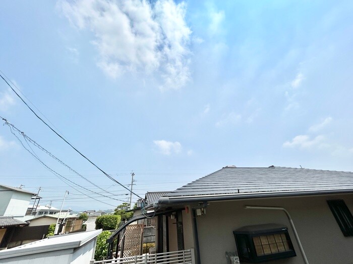 物件内観写真14　(室内からの展望)