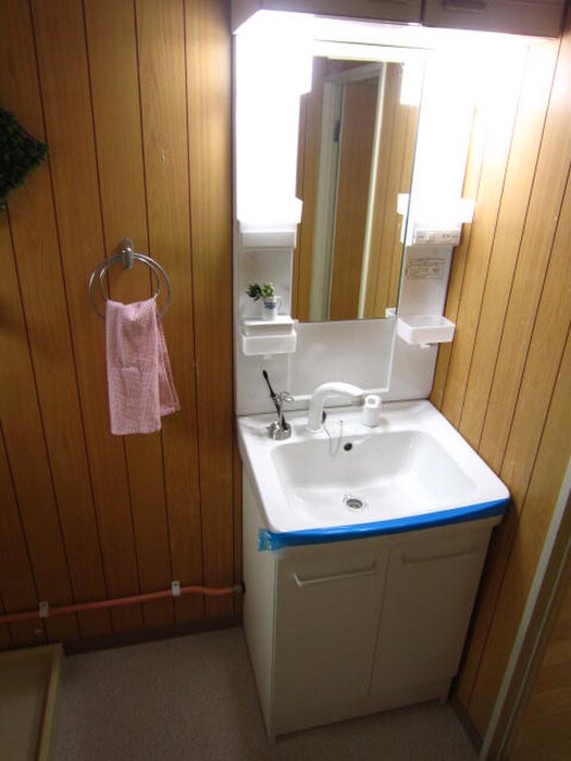 物件内観写真6　(洗面)