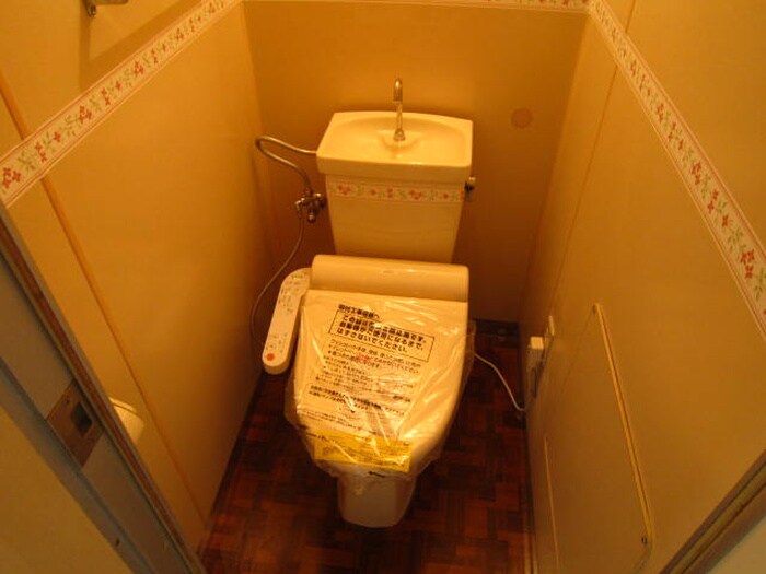 物件内観写真8　(トイレ)