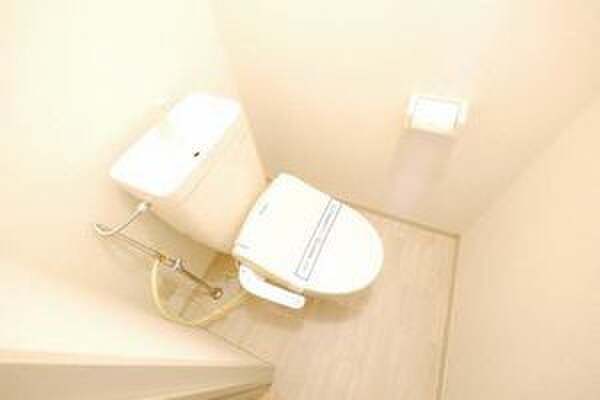 物件内観写真5　(トイレ)