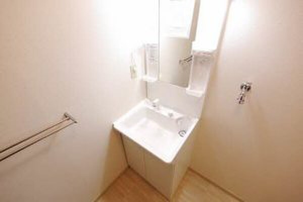 物件内観写真6　(洗面)