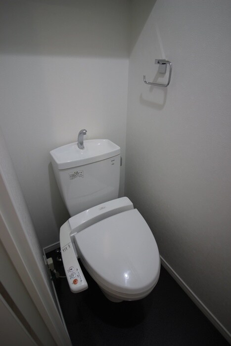 物件内観写真15　(トイレ)