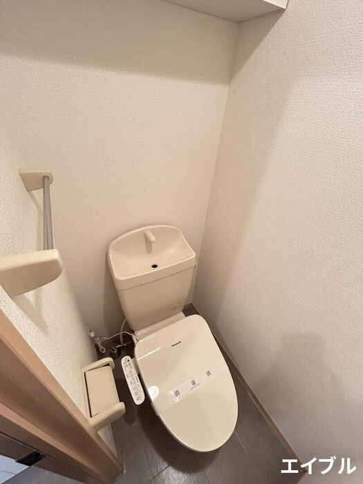 物件内観写真8　(トイレ)