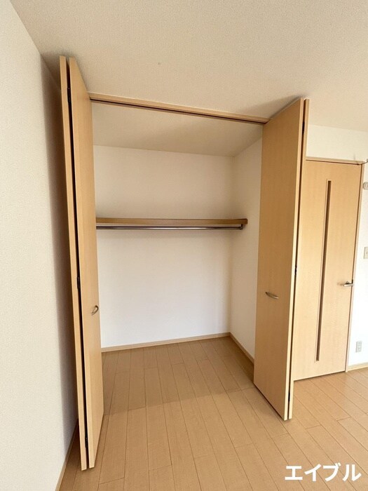 物件内観写真16　(収納)