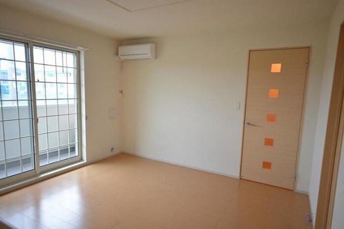 物件内観写真14　(居室)