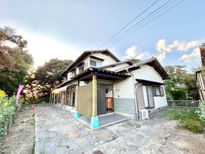 仮)片山2世帯住宅公園横外観写真