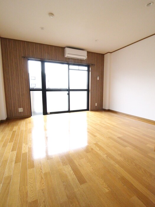 物件内観写真5　(居室)