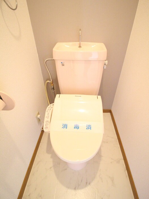 物件内観写真8　(トイレ)