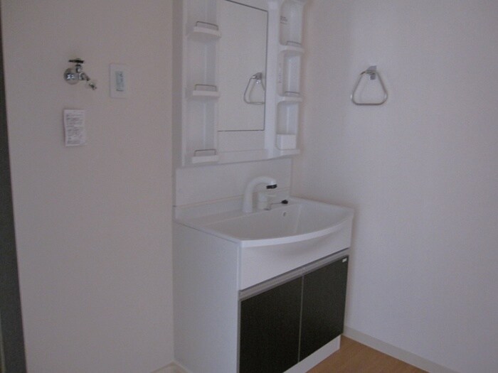 物件内観写真8　(洗面)