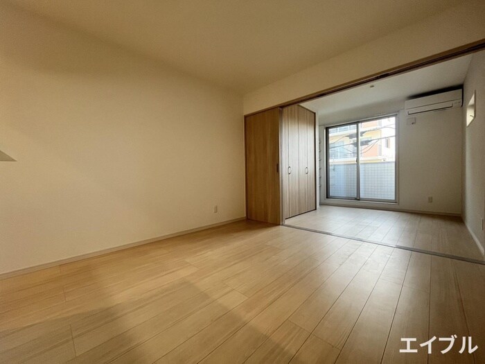 物件内観写真8　(居室)