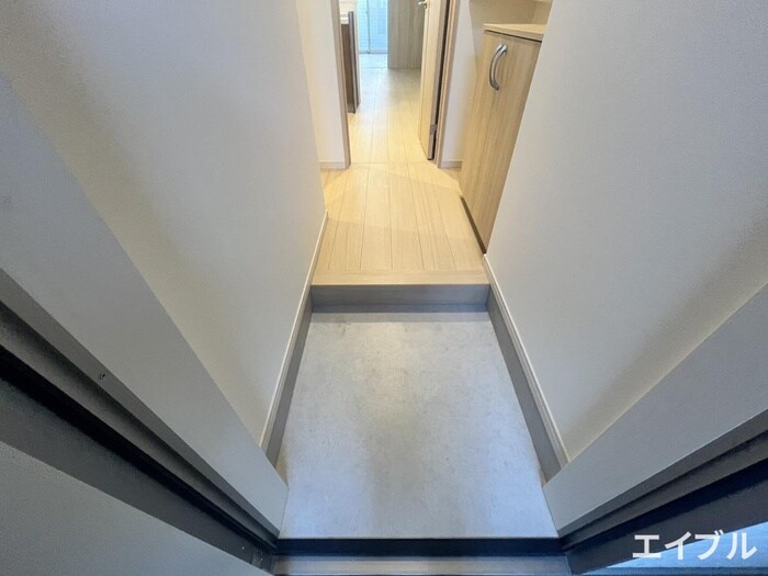 物件内観写真15　(玄関)