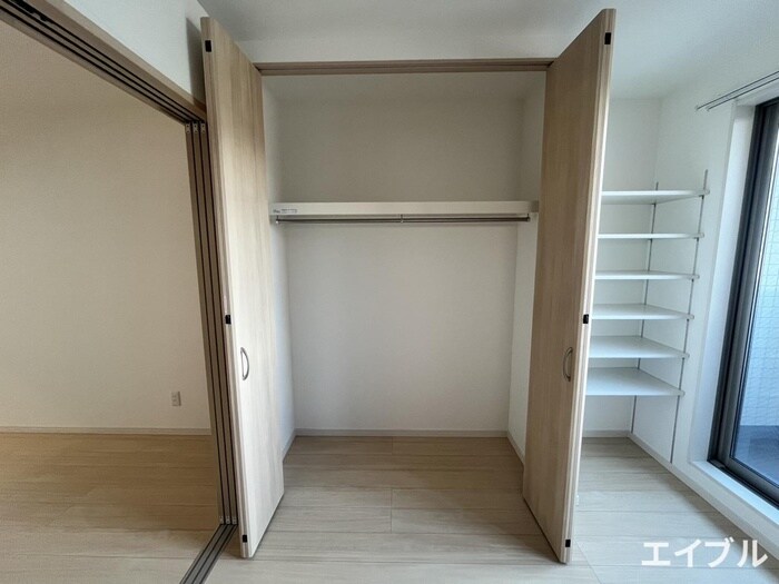 物件内観写真18　(収納)