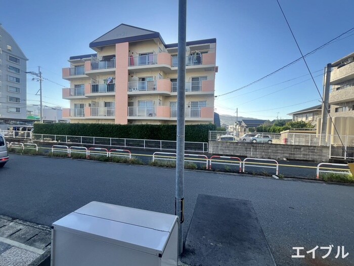 物件内観写真22　(室内からの展望)