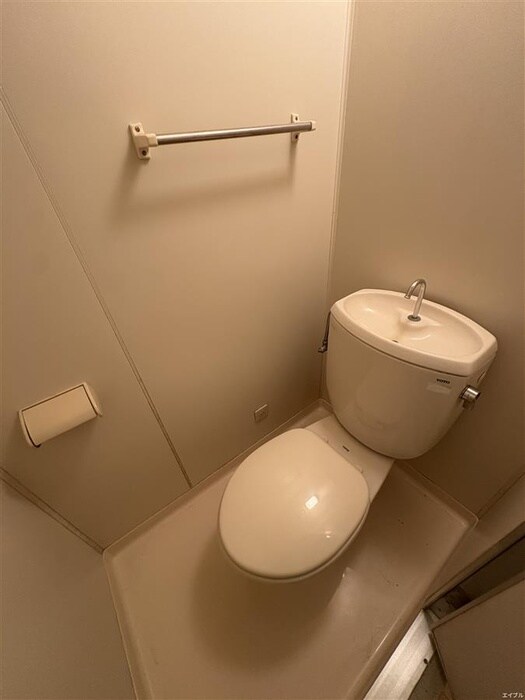 物件内観写真12　(トイレ)