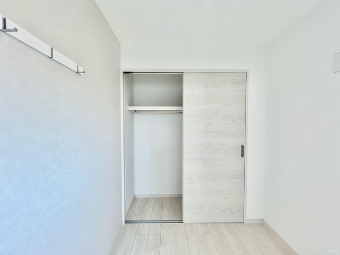 物件内観写真12　(収納)