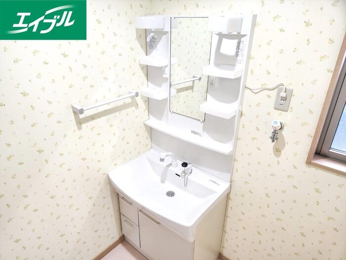 物件内観写真12　(洗面)