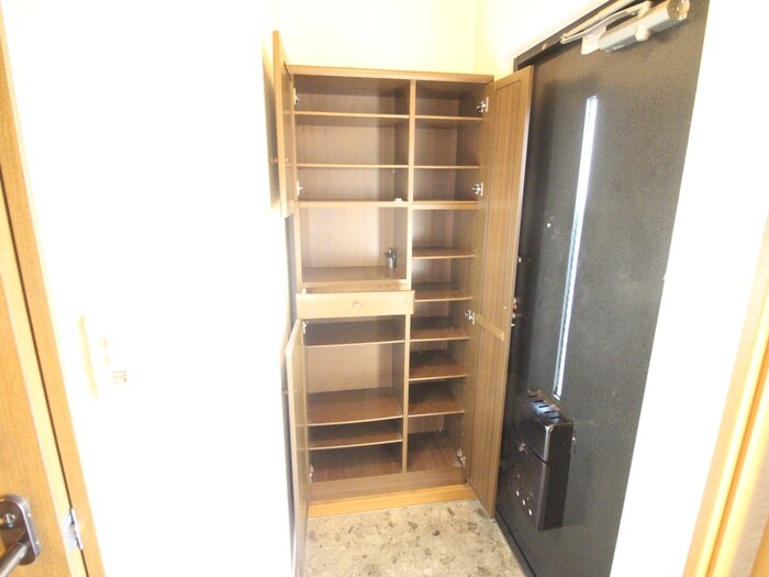 物件内観写真18　(靴箱)