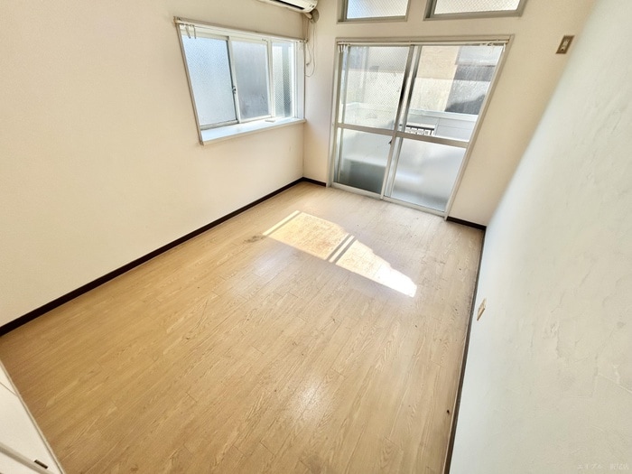 物件内観写真6　(居室)