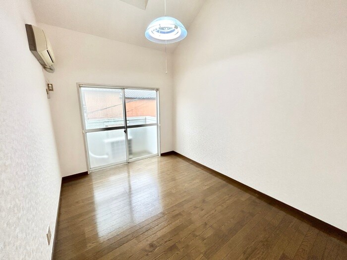 物件内観写真6　(居室)