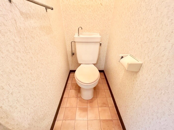 物件内観写真9　(トイレ)