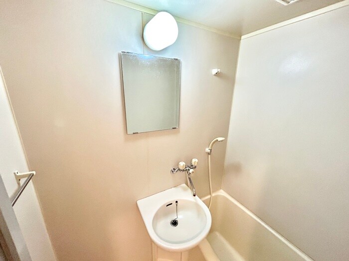 物件内観写真10　(洗面)