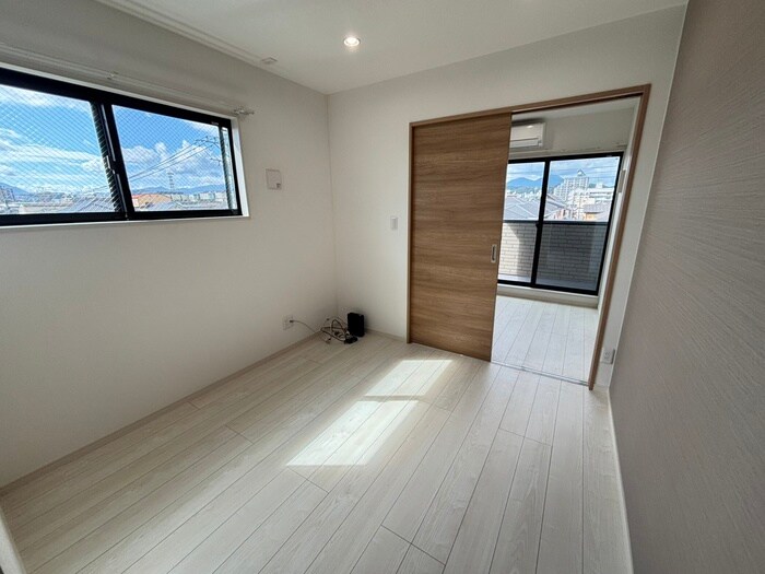 物件内観写真5　(居室)