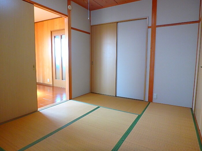 物件内観写真5　(居室)