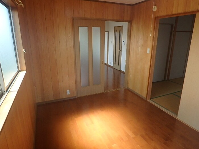 物件内観写真6　(居室)