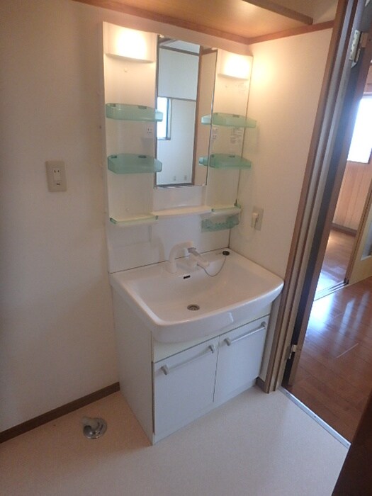 物件内観写真8　(洗面)